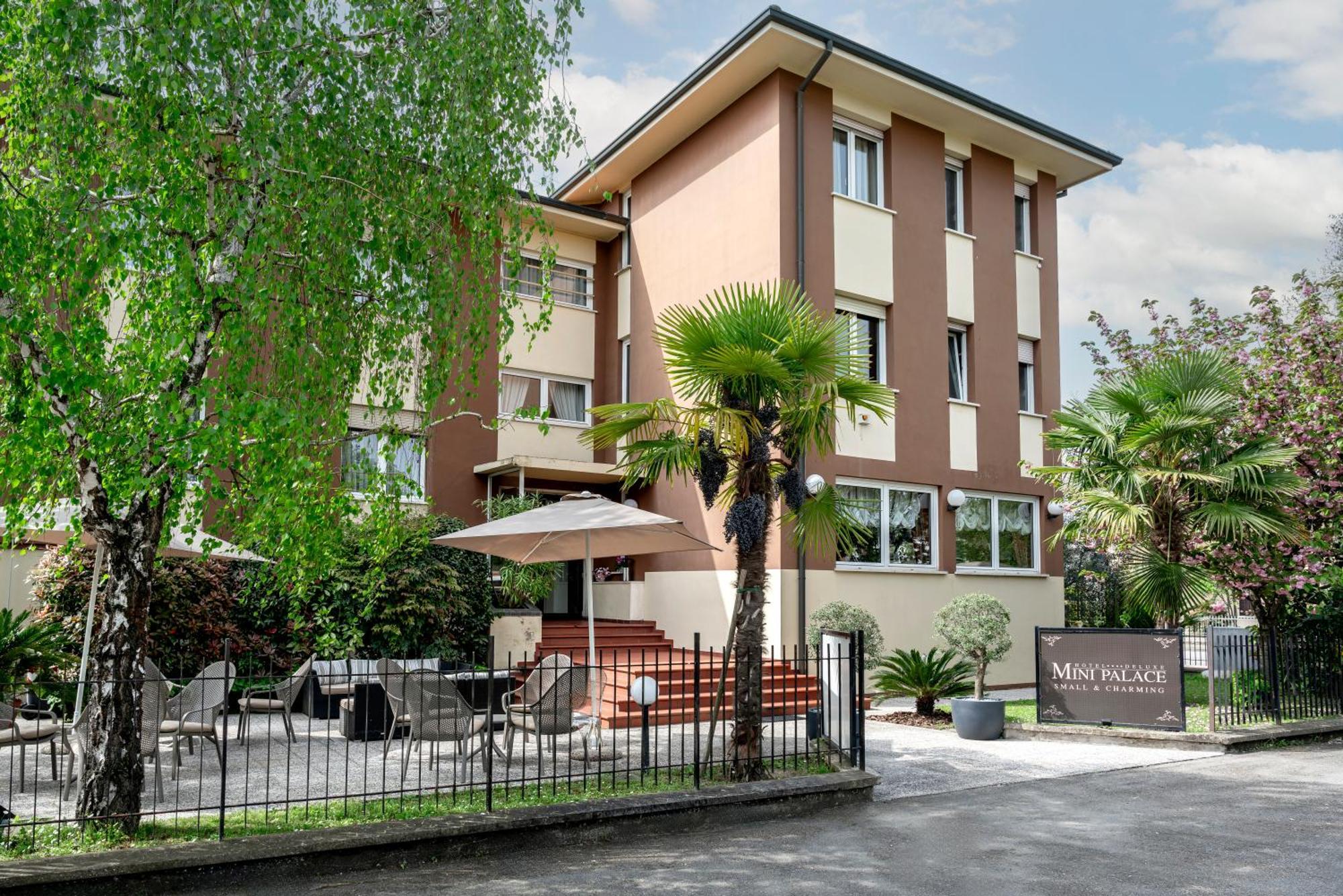 Hotel Mini Palace - Country House Molinella Exterior foto