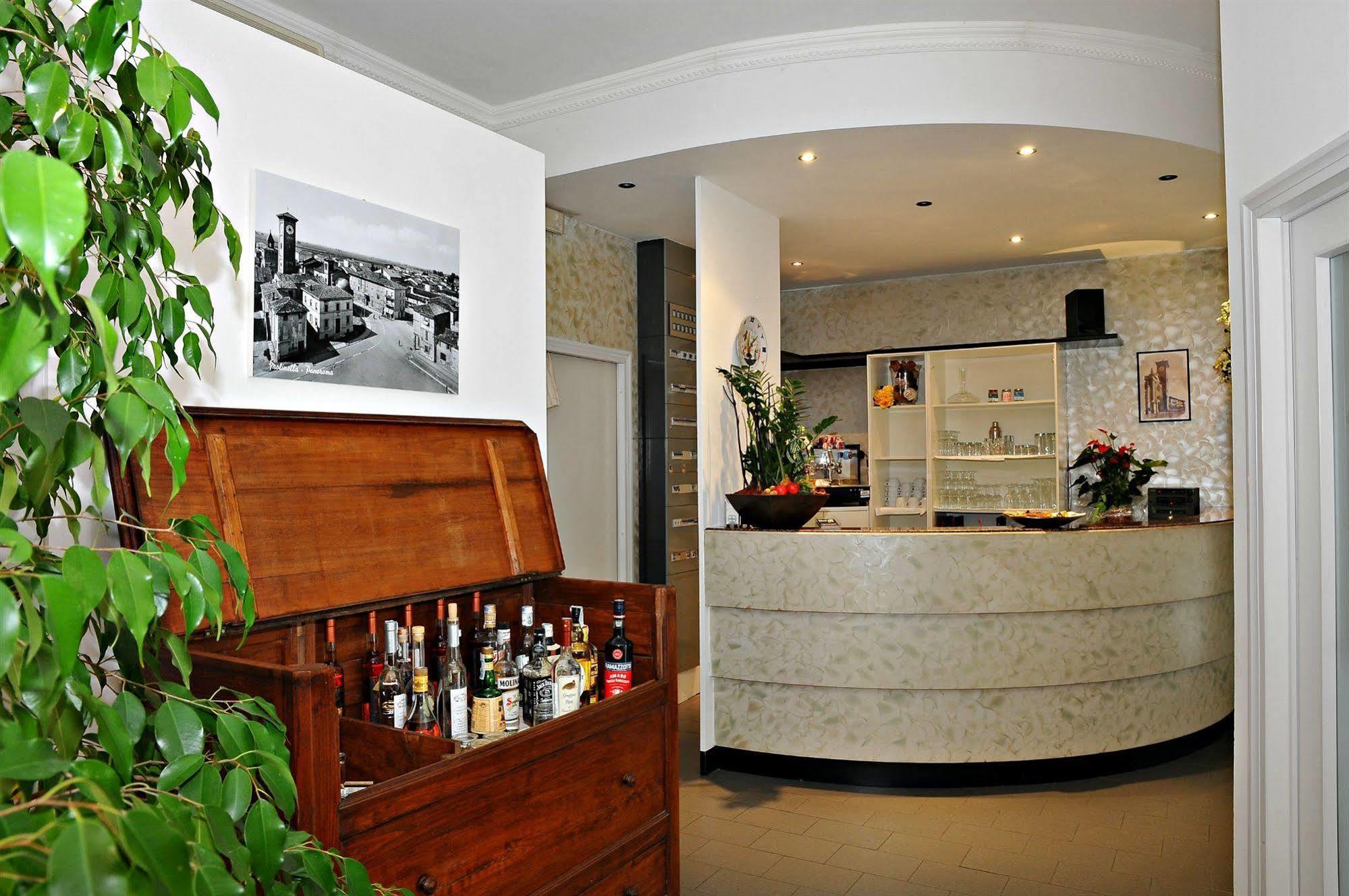 Hotel Mini Palace - Country House Molinella Exterior foto