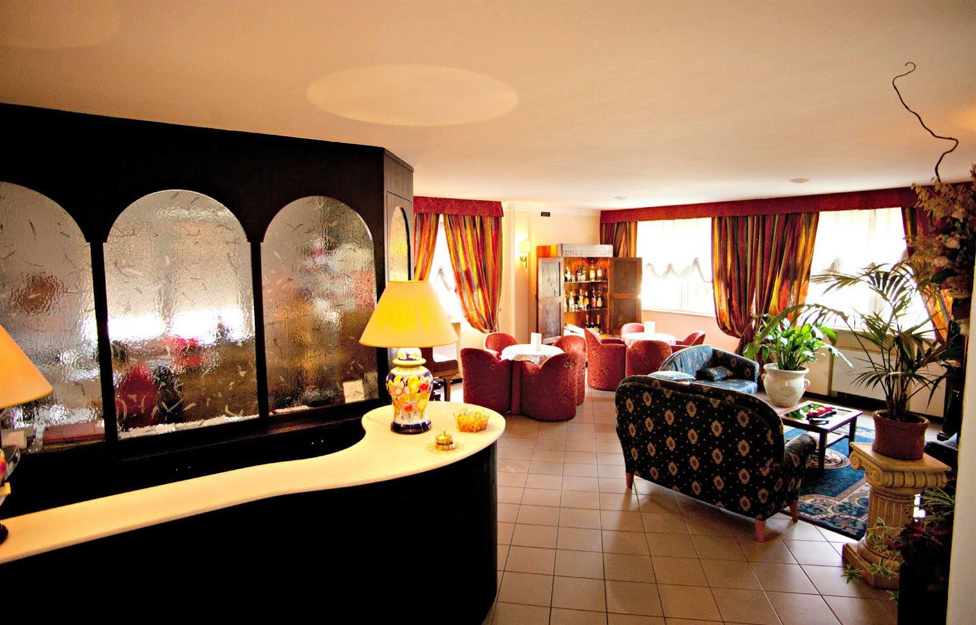 Hotel Mini Palace - Country House Molinella Exterior foto